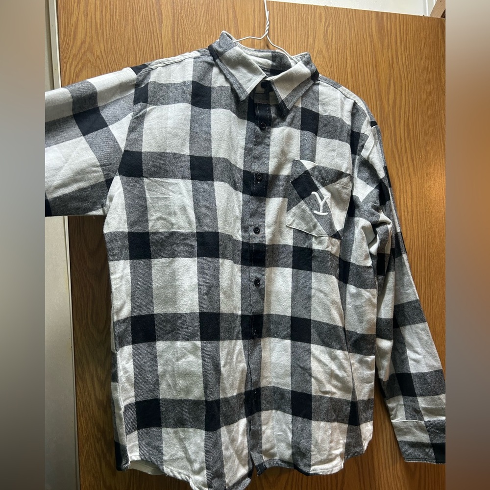 Classic Black and White Yellowstone flannel